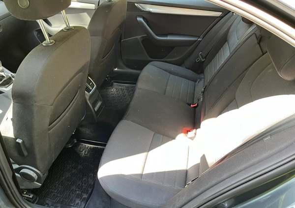 Skoda Octavia cena 60900 przebieg: 73500, rok produkcji 2016 z Kalisz małe 121